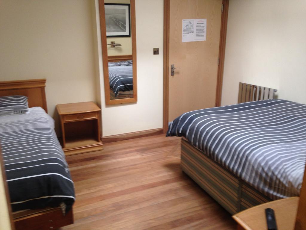 Bed & Breakfast Shanahans With Sports Bar