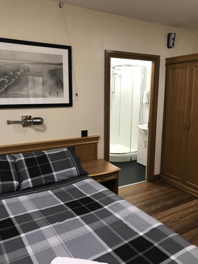 Bed & Breakfast Shanahans With Sports Bar Birmingham