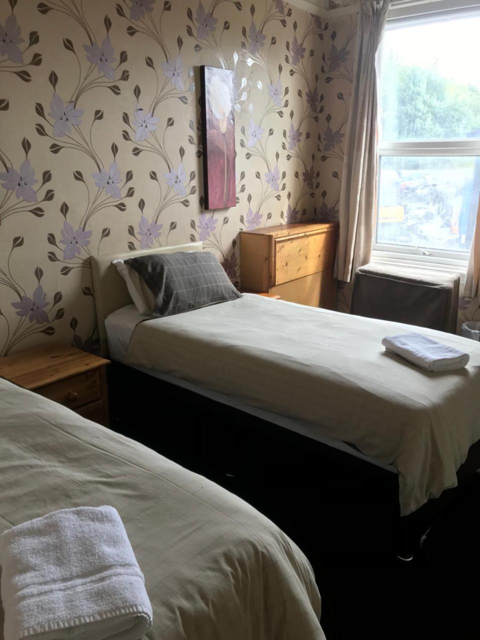 Bed & Breakfast Shanahans With Sports Bar